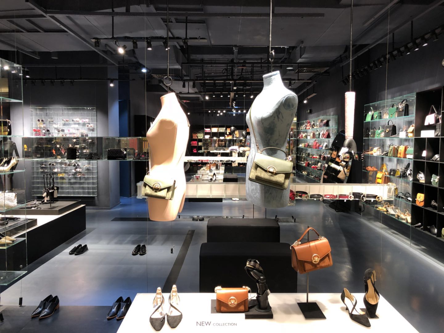 zara和hm比较,zara和hm对比