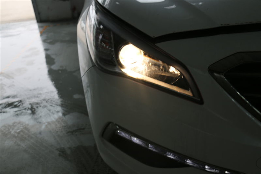 索纳塔九后雾灯led改装,索纳塔9车灯怎样换