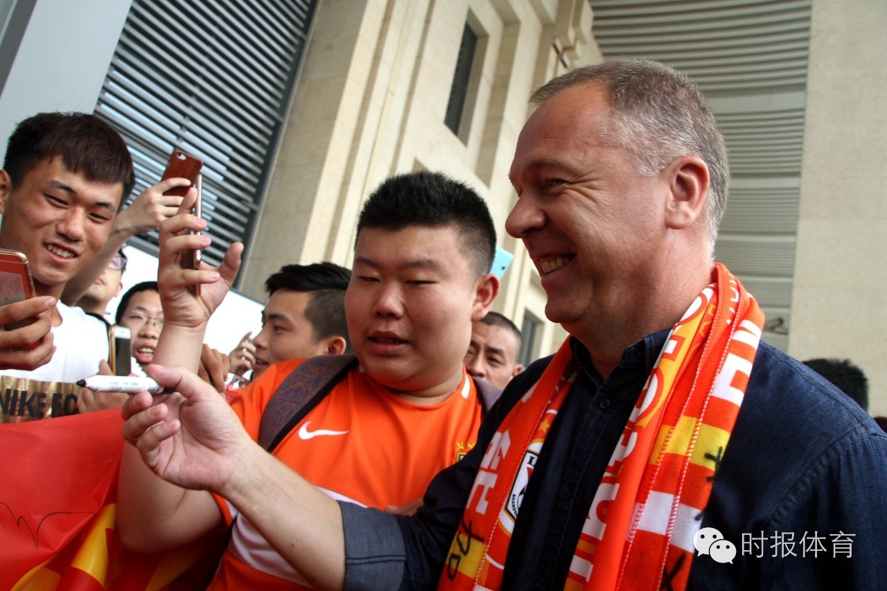 椴佽兘鐞冭糠閫佸埆鏇艰,鏄ㄦ棩濂戒汉