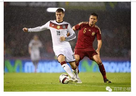 欧洲杯比赛球谜冲入赛场会怎么样,大赛迷是什么意思