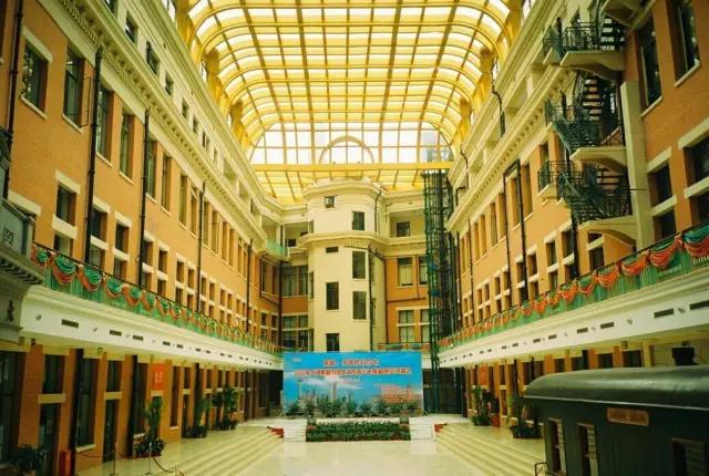 上海地铁10号线各站点有哪些景点,上海地铁沿线风景点