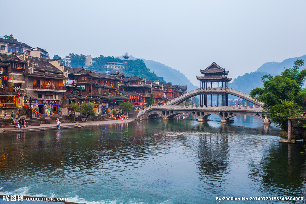 湘西张家界旅游团五天四晚纯玩团,张家界自助旅游攻略大全