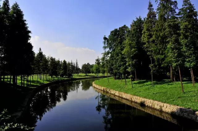 上海地铁10号线各站点有哪些景点,上海地铁沿线风景点