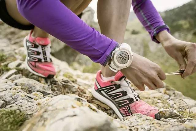 戴电子表有什么坏处,四种人不能戴电子表