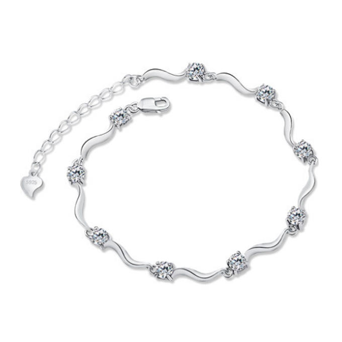 举手投足间的气质无人可及,举手投足呈现一个人的气质与涵养