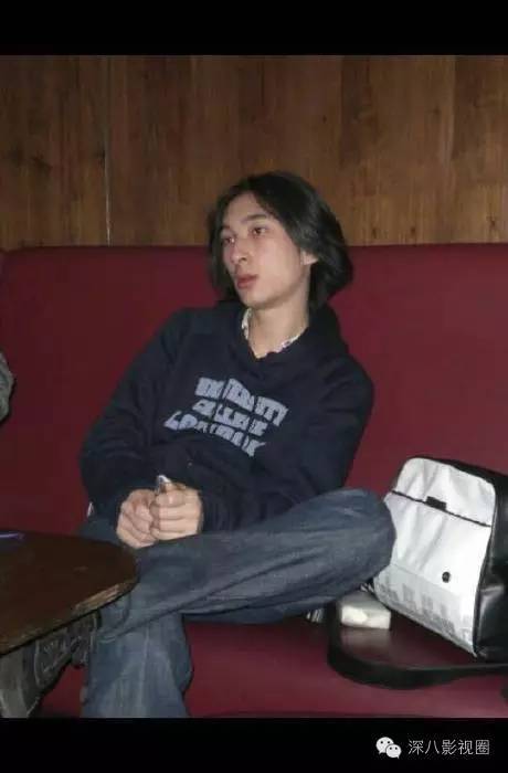 以撕女人开黄腔为乐的王思聪，怎么还有那么多人争着喊老公！