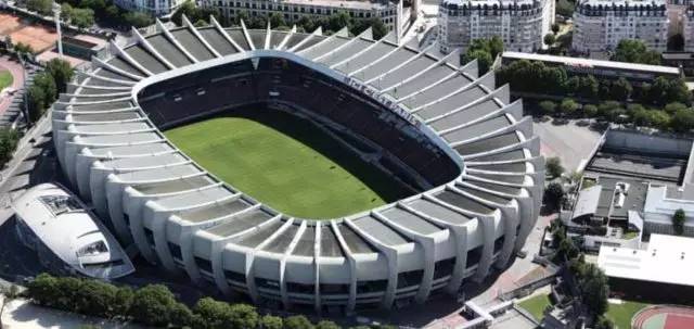 了解高尔夫每一根球杆的知识,了解高尔夫球的知识