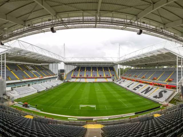 了解高尔夫每一根球杆的知识,了解高尔夫球的知识