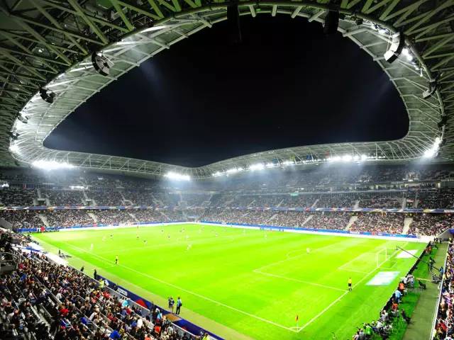 了解高尔夫每一根球杆的知识,了解高尔夫球的知识