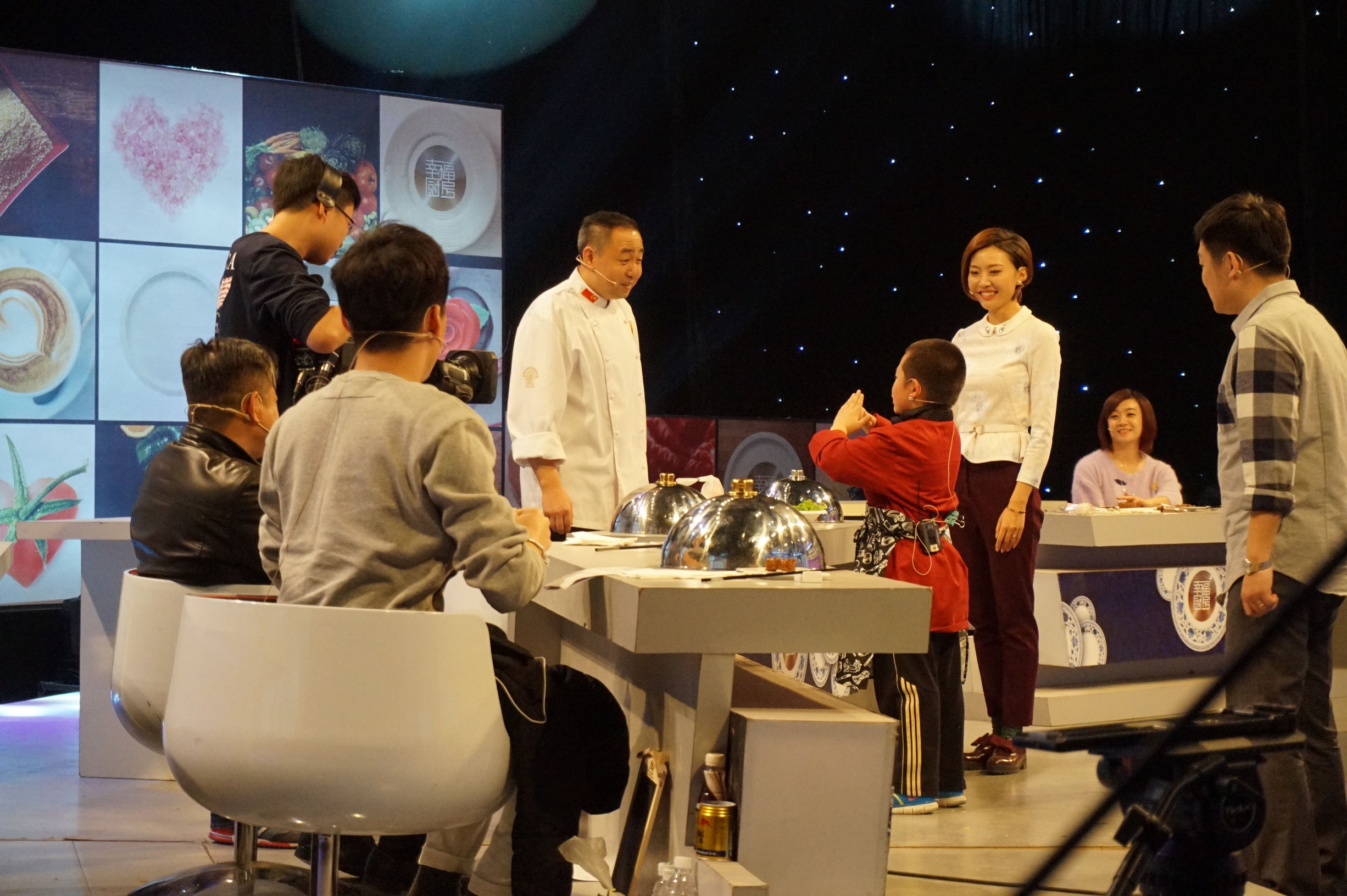 小小厨师成长记300字作文,新学员学厨师切菜教学