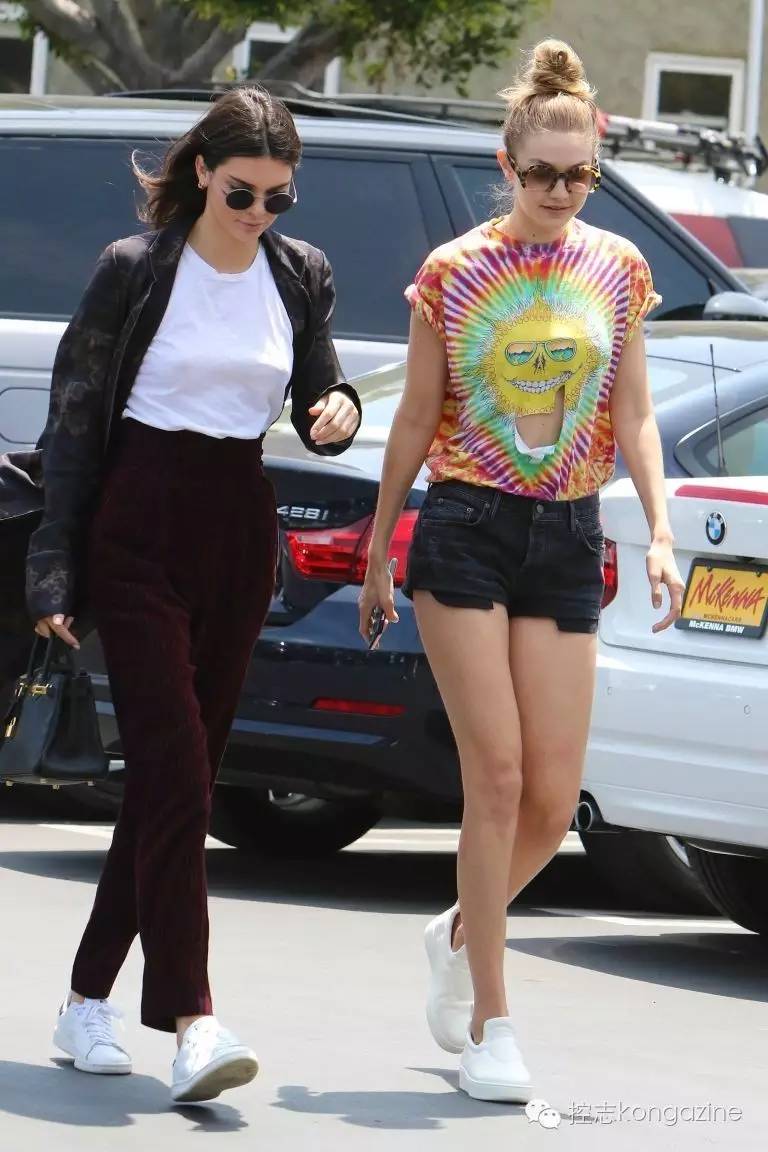 别再穿花里胡哨的t恤了,别再穿普通t恤了