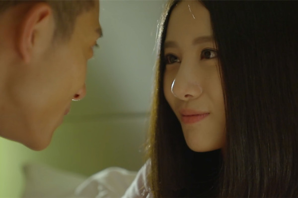 同是北电校花，古力娜扎却没有《余罪》大胸姐吴优的演技