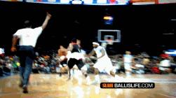 不帅不欧文！球场艺术家街球场演绎酷帅过人