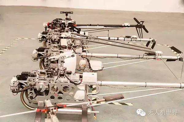 北京飞手张丰：第一次飞25B直升机时双手发抖,附赠新手指南