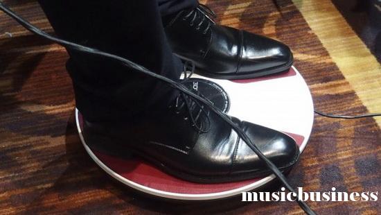 争奇斗艳，看看CES上与黑胶有关的新玩意！