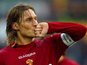 球技最好的十大男明星,贝克汉姆最帅弧线球