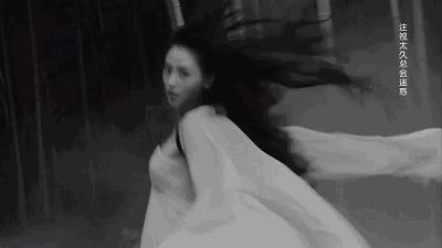 太子妃红的原因就是——相逢一炮泯恩仇