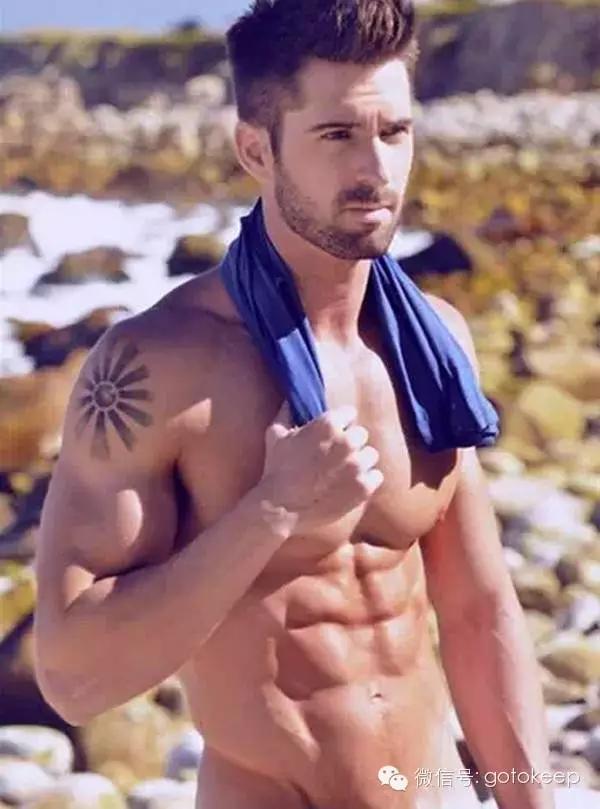 腹肌雕刻马甲线训练,腹肌马甲线七天看到效果