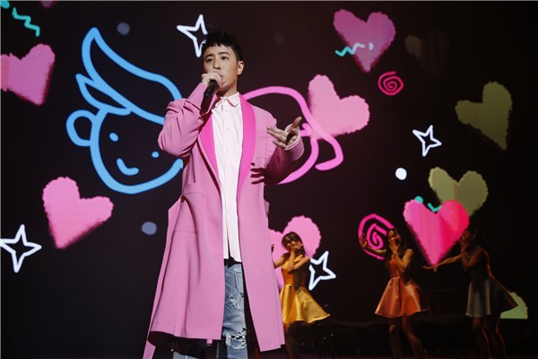 潘玮柏金榜演唱会,潘玮柏携新歌空降点唱厅