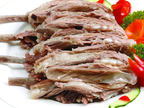 大武口呼伦贝尔风情园烤全羊团购,呼伦贝尔旅游必吃的十大特点美食