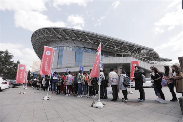 王者光荣里面的机器人太厉害了,王者光荣有机器人的英雄