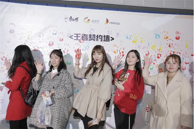 王者光荣里面的机器人太厉害了,王者光荣有机器人的英雄