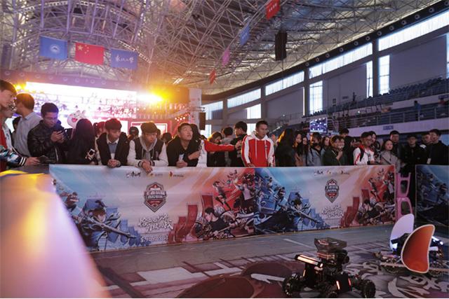 王者光荣里面的机器人太厉害了,王者光荣有机器人的英雄