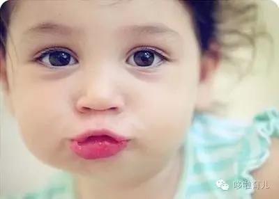 如何判断宝宝身体健康状况,看宝宝脸色变化了解宝宝是否生病