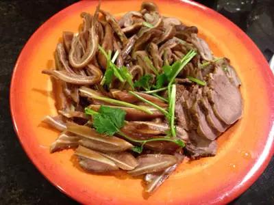 你吃过最奇葩的一道菜叫什么,中国最奇葩的菜品