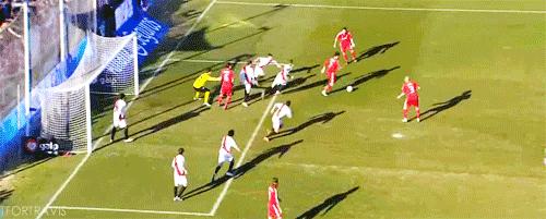 上帝穿着球衣在打球,上帝穿上了麦迪的球衣