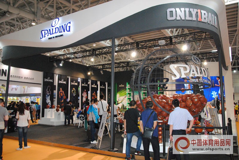 YONEX、阿迪达斯、斯伯丁三大品牌携球类新品重磅亮相