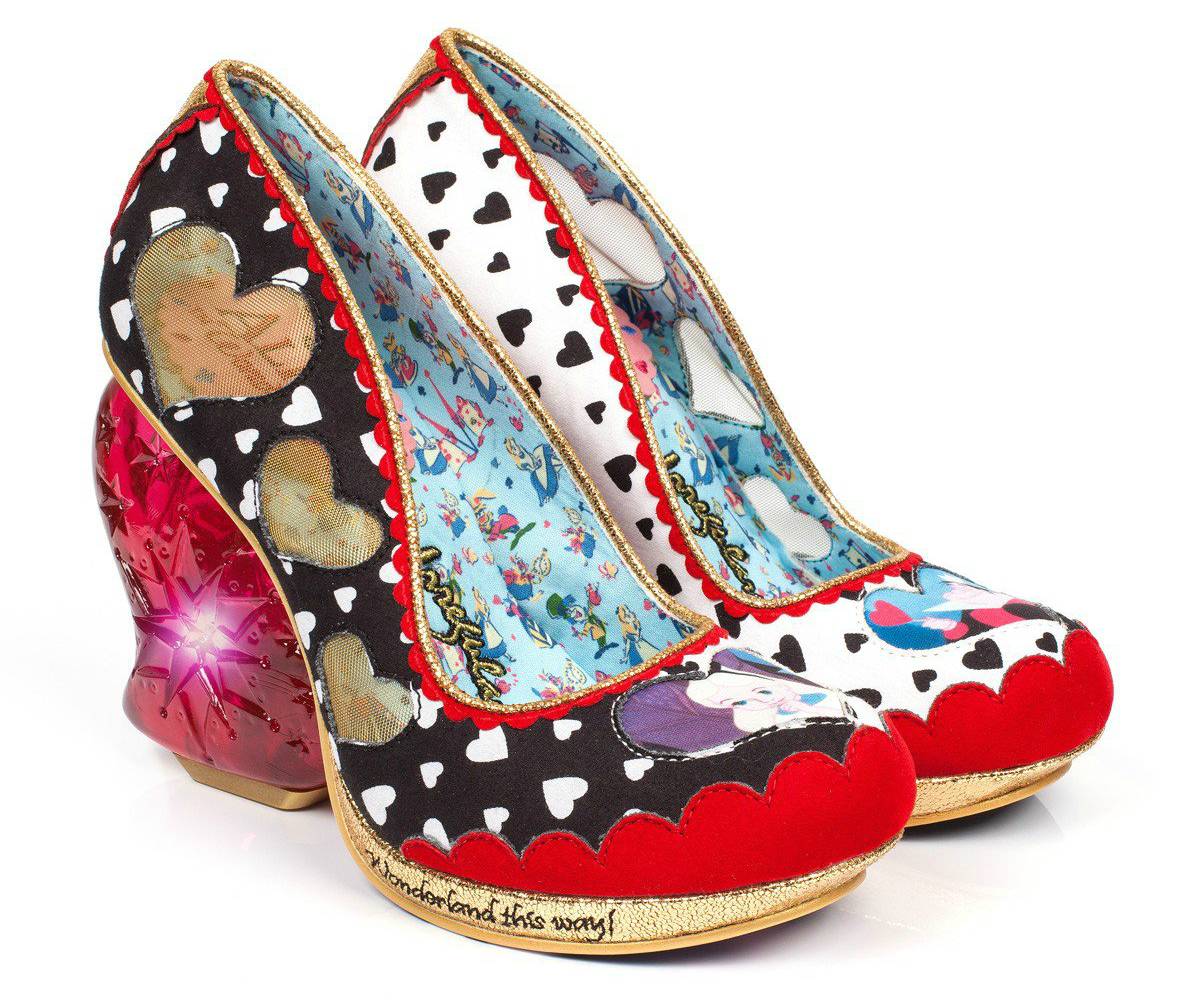 鞋履上的梦游仙境