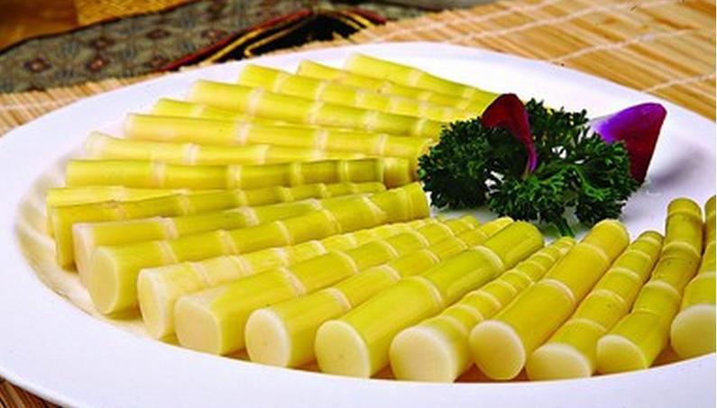 有哪些食物一起吃会导致食物中毒,这种食物别乱吃小心引发食物中毒