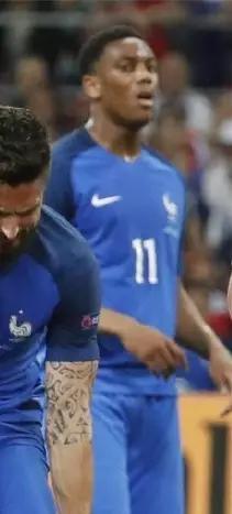 现在的前锋都弱爆了吗,现在的前锋还能玩吗