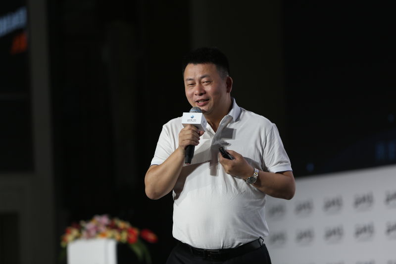 新商业方法——“熊大”与“小威”，天使投资，预见未来！