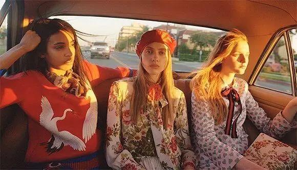 gucci包上的双蝴蝶结怎么系,gucci蝴蝶结系法图解