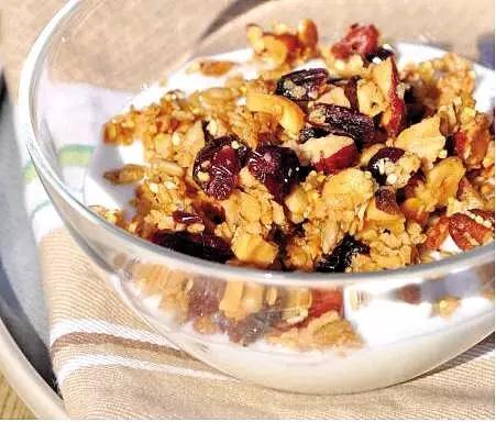 酸奶是疯了么、和谁都能有一腿、这么*交滥**真的好么？