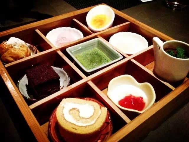 上海明星开的餐厅特贵,哪些明星开的餐厅比较靠谱