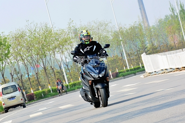 造型时尚操控灵活，林海Power175T试驾！