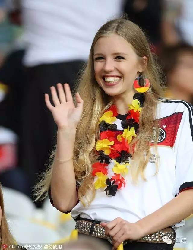 瓒崇悆鍓緫婊戣藩鍚堥泦,瓒崇悆鍘熷湴鑸旂悆