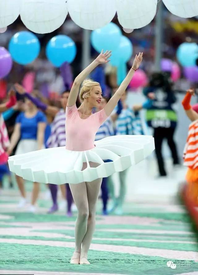 瓒崇悆鍓緫婊戣藩鍚堥泦,瓒崇悆鍘熷湴鑸旂悆