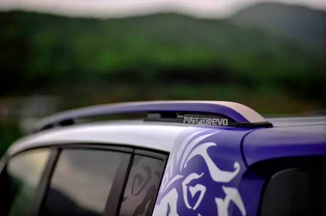 jeep自由侠试驾第一视角,毒辣车评jeep自由侠