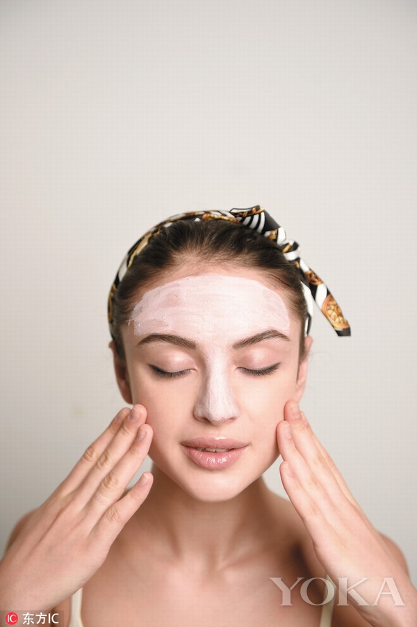 毛孔粗大怎么办改善用什么护肤品,毛孔粗大用什么护肤品收缩毛孔