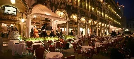 威尼斯不是水上都市吗,威尼斯旅游完全不可能见到的场景