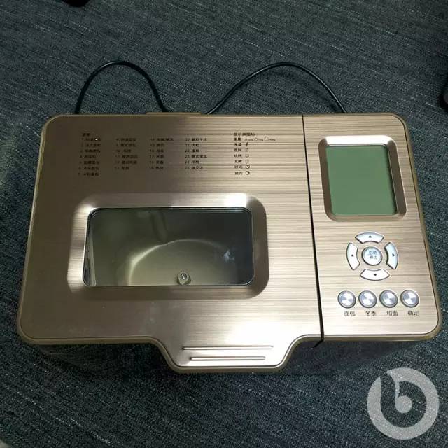 用全自动面包机做出来的面包好小,如何用自动面包机做出松软的面包