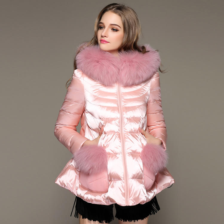 带裙摆的羽绒服冷吗,带裙摆的羽绒服显瘦