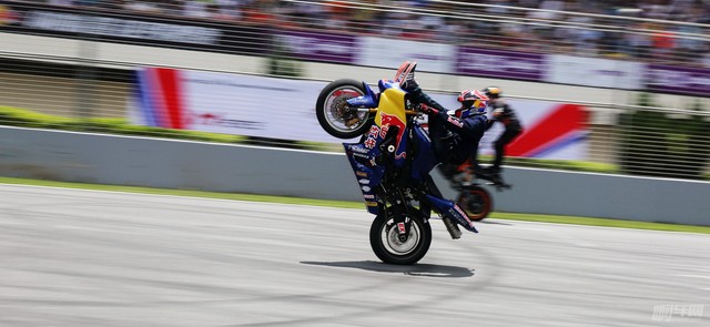 周末别宅啦快来看泛珠赛车节第一天的精彩花絮