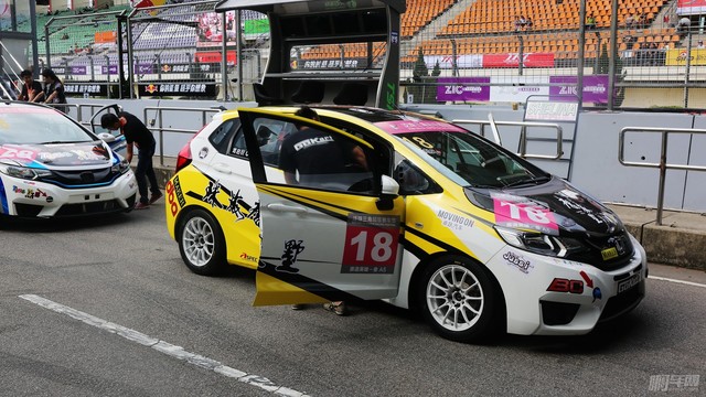 周末别宅啦快来看泛珠赛车节第一天的精彩花絮