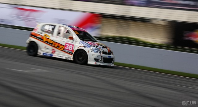 周末别宅啦快来看泛珠赛车节第一天的精彩花絮