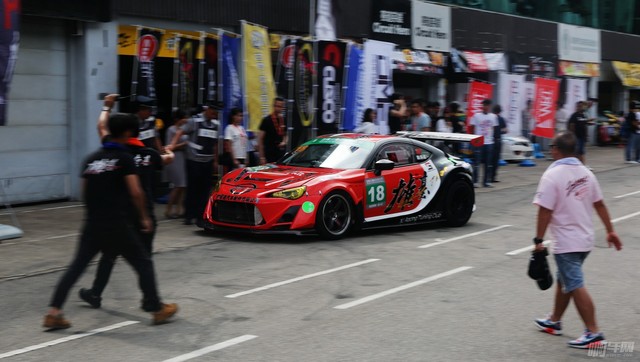 周末别宅啦快来看泛珠赛车节第一天的精彩花絮